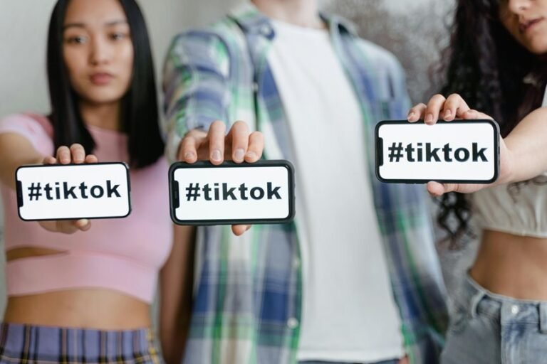 engaging online community building